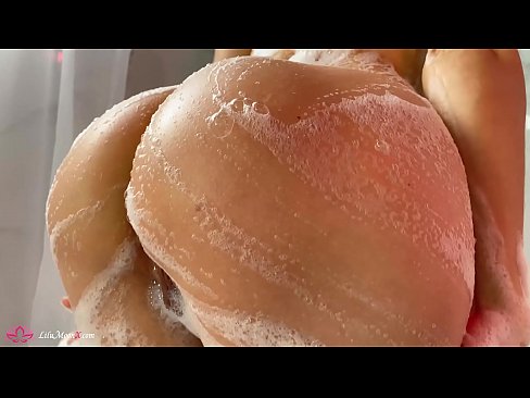 ❤️ Brunette masturbearet poesje mei Vibrator nei intens orgasme yn dûs Slutsen by porno fy.hentai-menu.ru