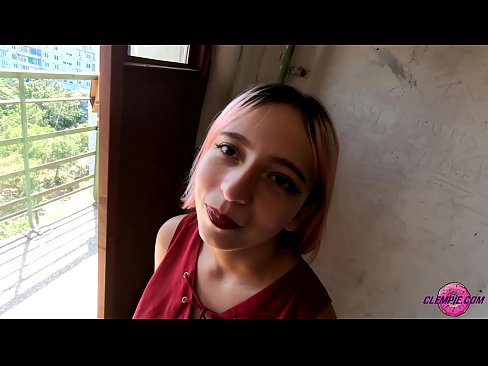 ❤️ Studint Sensual sûget in frjemdling yn 'e bûtenwrâld - Cum op syn gesicht Slutsen by porno fy.hentai-menu.ru